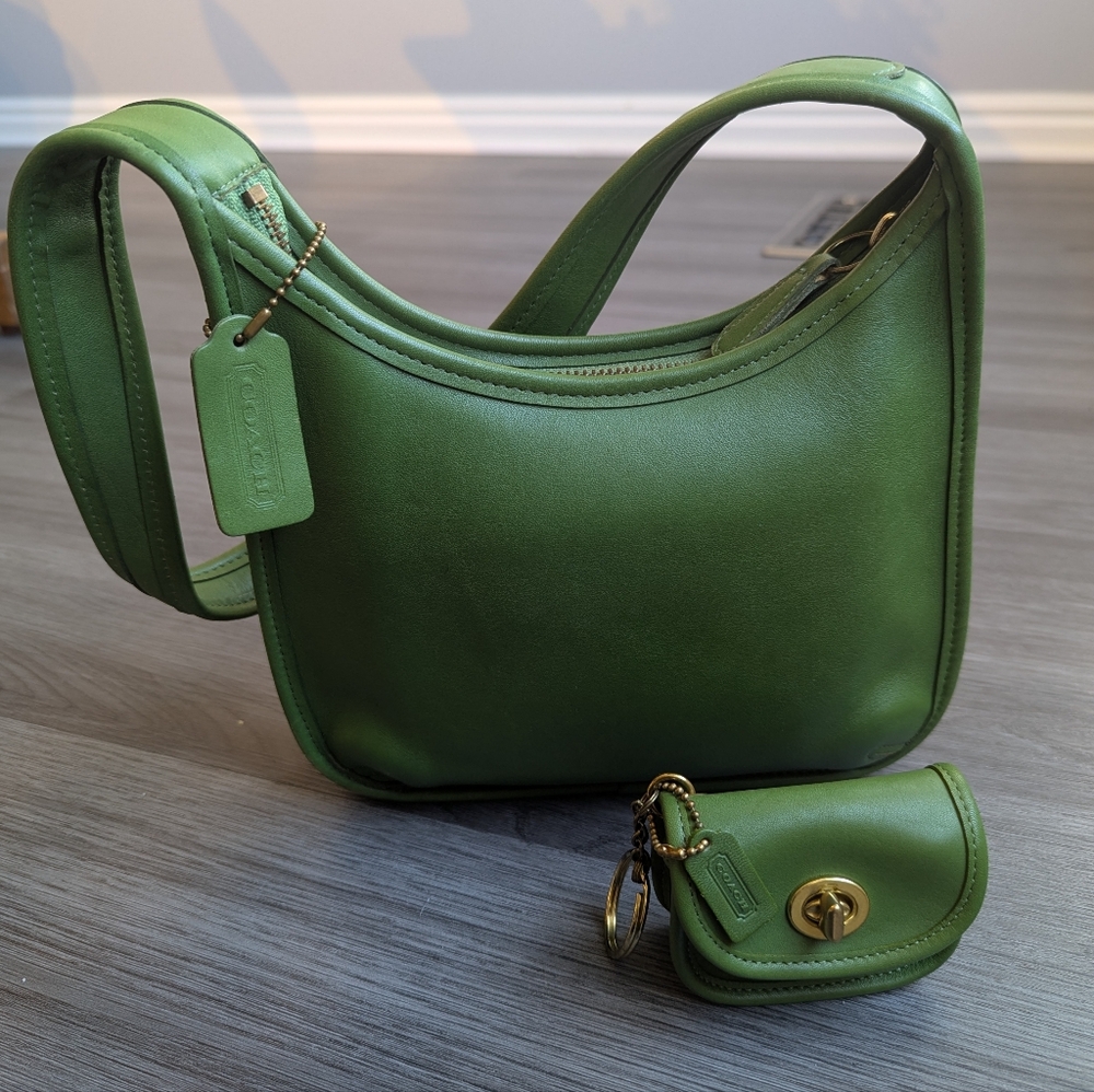 Vintage Coach Ergo 9020 Bag with Matching City Bag Keychain in Leaf Green